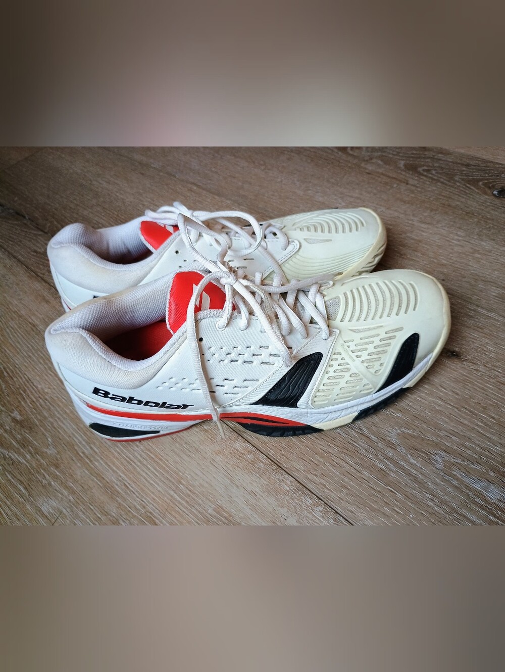 Babolat White, Black & Red Tennis Shoes Michelin Mens Sz 10.5